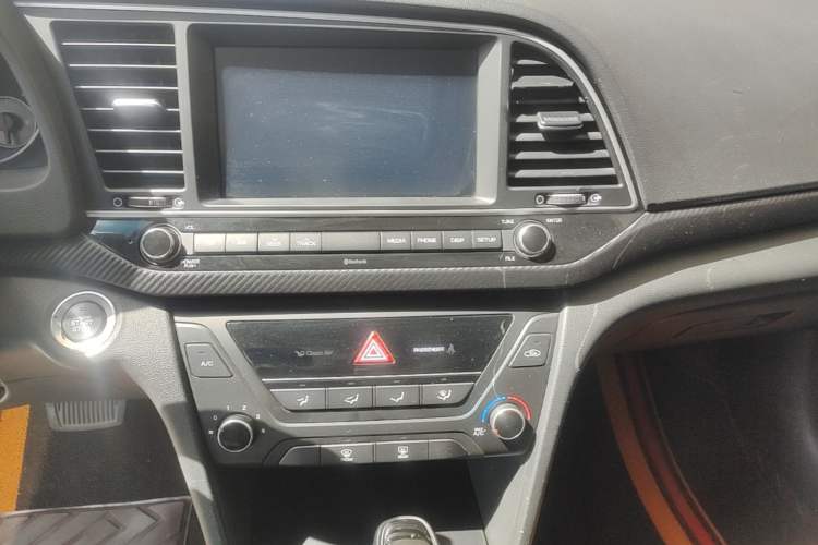 Used Hyundai Elantra (6th Generation / Lingdong) 2018 1.4T Dual-Clutch Xuan Dong · Dynamic Edition Audio And AC Panel