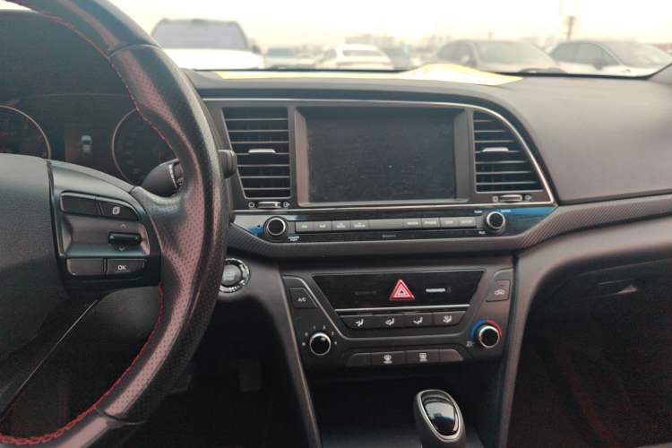 Used Hyundai Elantra (6th Generation / Lingdong) 2018 1.4T Dual-Clutch Xuan Dong · Dynamic Edition Audio And AC Panel