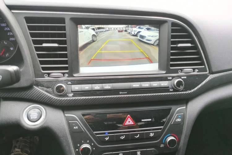 Used Hyundai Elantra (6th Generation / Lingdong) 2018 1.4T Dual-Clutch Xuan Dong · Dynamic Edition Audio And AC Panel