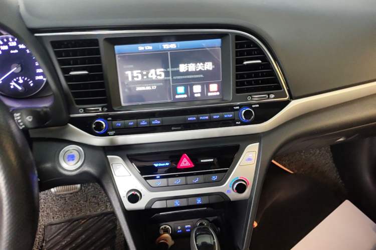 Used Hyundai Elantra (6th Generation / Lingdong) 2018 1.6L Automatic 15th Anniversary Special Edition Audio And AC Panel