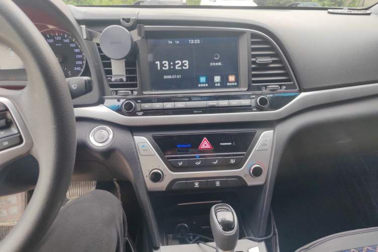 Used Hyundai Elantra (6th Generation / Lingdong) 2018 1.6L Automatic 15th Anniversary Special Edition Audio And AC Panel