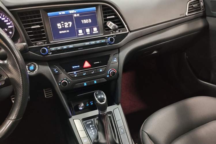 Used Hyundai Elantra (6th Generation / Lingdong) 2018 1.4T Dual-Clutch Xuan Dong · Dynamic Edition Audio And AC Panel