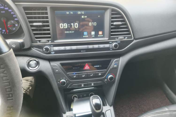 Used Hyundai Elantra (6th Generation / Lingdong) 2018 1.4T Dual-Clutch Xuan Dong · Dynamic Edition Audio And AC Panel