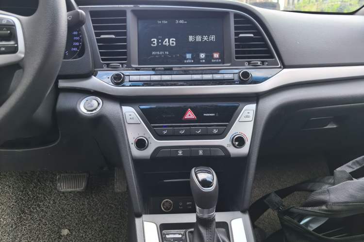 Used Hyundai Elantra (6th Generation / Lingdong) 2018 1.6L Automatic 15th Anniversary Special Edition Audio And AC Panel