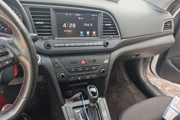 Used Hyundai Elantra (6th Generation / Lingdong) 2018 1.4T Dual-Clutch Xuan Dong · Dynamic Edition Audio And AC Panel