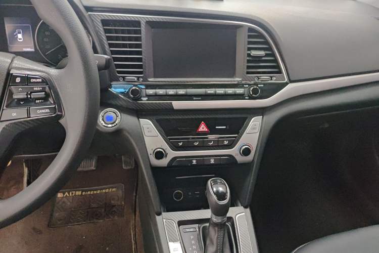 Used Hyundai Elantra (6th Generation / Lingdong) 2018 1.6L Automatic 15th Anniversary Special Edition Audio And AC Panel