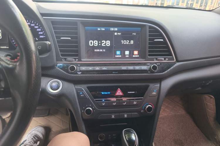 Used Hyundai Elantra (6th Generation / Lingdong) 2018 1.4T Dual-Clutch Xuan Dong · Dynamic Edition Audio And AC Panel