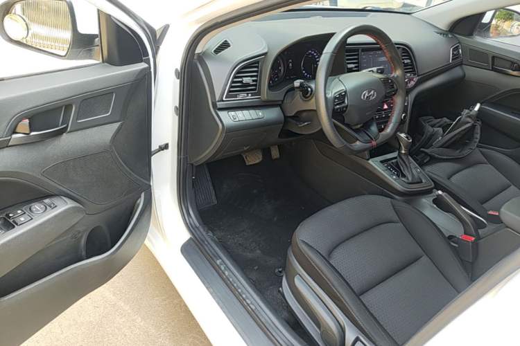 Used Hyundai Elantra (6th Generation / Lingdong) 2018 1.4T Dual-Clutch Xuan Dong · Dynamic Edition Driver Seat