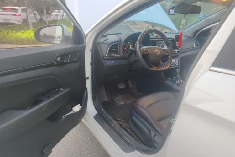 Used Hyundai Elantra (6th Generation / Lingdong) 2018 1.4T Dual-Clutch Xuan Dong · Dynamic Edition Driver Seat