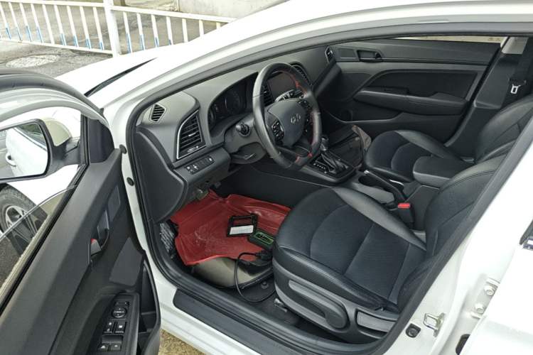 Used Hyundai Elantra (6th Generation / Lingdong) 2018 1.4T Dual-Clutch Xuan Dong · Dynamic Edition Driver Seat