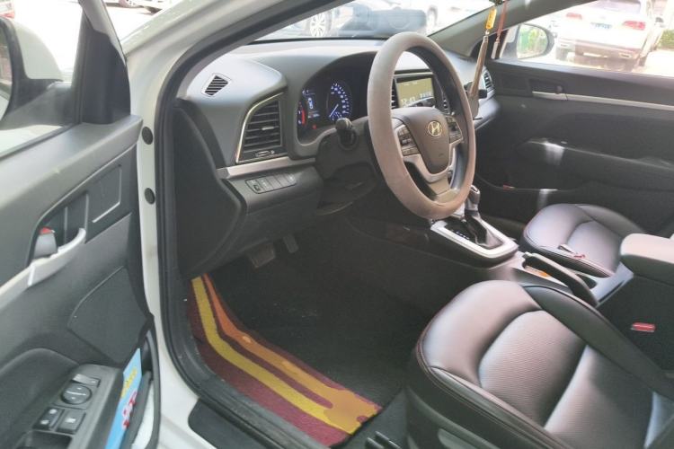 Used Hyundai Elantra (6th Generation / Lingdong) 2018 1.6L Automatic 15th Anniversary Special Edition Driver Seat