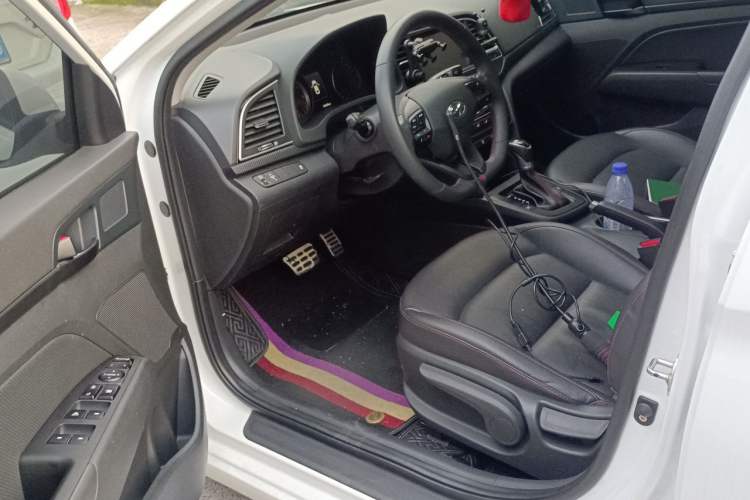 Used Hyundai Elantra (6th Generation / Lingdong) 2018 1.4T Dual-Clutch Xuan Dong · Dynamic Edition Driver Seat
