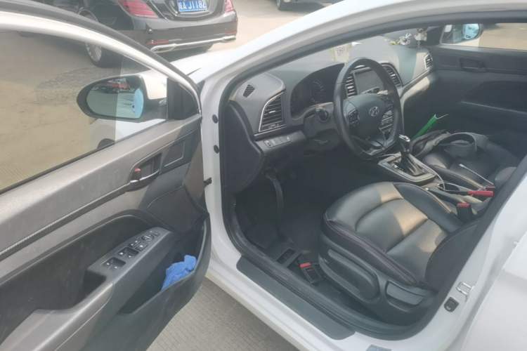 Used Hyundai Elantra (6th Generation / Lingdong) 2018 1.4T Dual-Clutch Xuan Dong · Dynamic Edition Driver Seat