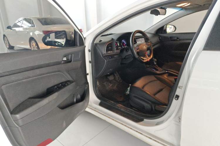Used Hyundai Elantra (6th Generation / Lingdong) 2018 1.4T Dual-Clutch Xuan Dong · Dynamic Edition Driver Seat