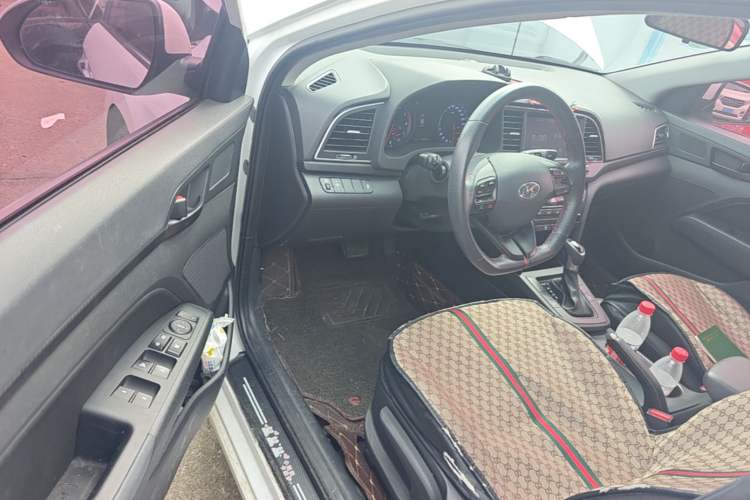 Used Hyundai Elantra (6th Generation / Lingdong) 2018 1.4T Dual-Clutch Xuan Dong · Dynamic Edition Driver Seat