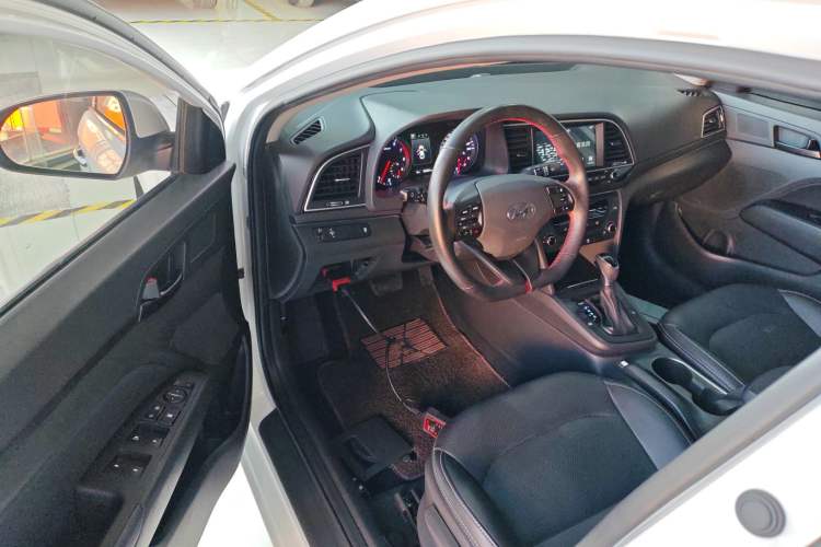Used Hyundai Elantra (6th Generation / Lingdong) 2018 1.4T Dual-Clutch Xuan Dong · Dynamic Edition Driver Seat