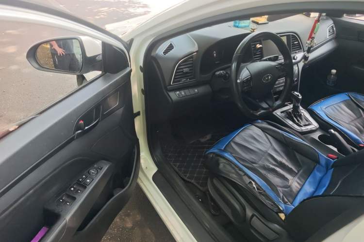 Used Hyundai Elantra (6th Generation / Lingdong) 2018 1.4T Dual-Clutch Xuan Dong · Dynamic Edition Driver Seat