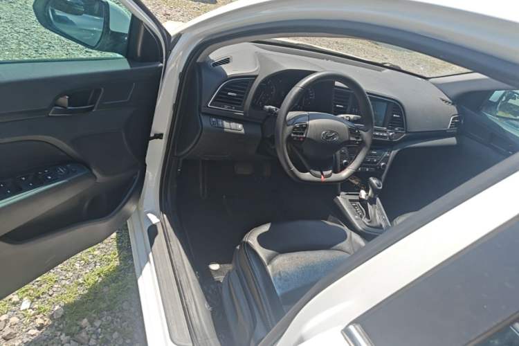 Used Hyundai Elantra (6th Generation / Lingdong) 2018 1.4T Dual-Clutch Xuan Dong · Dynamic Edition Driver Seat