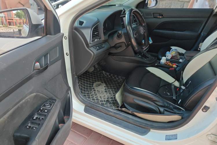 Used Hyundai Elantra (6th Generation / Lingdong) 2018 1.4T Dual-Clutch Xuan Dong · Dynamic Edition Driver Seat