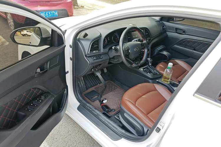 Used Hyundai Elantra (6th Generation / Lingdong) 2018 1.4T Dual-Clutch Xuan Dong · Dynamic Edition Driver Seat