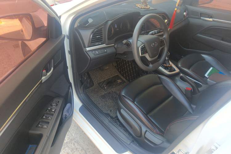 Used Hyundai Elantra (6th Generation / Lingdong) 2018 1.6L Automatic 15th Anniversary Special Edition Driver Seat