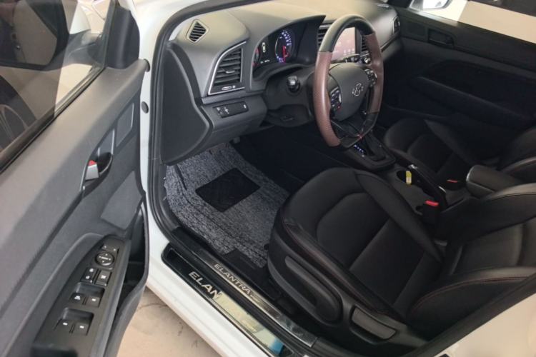 Used Hyundai Elantra (6th Generation / Lingdong) 2018 1.4T Dual-Clutch Xuan Dong · Dynamic Edition Driver Seat