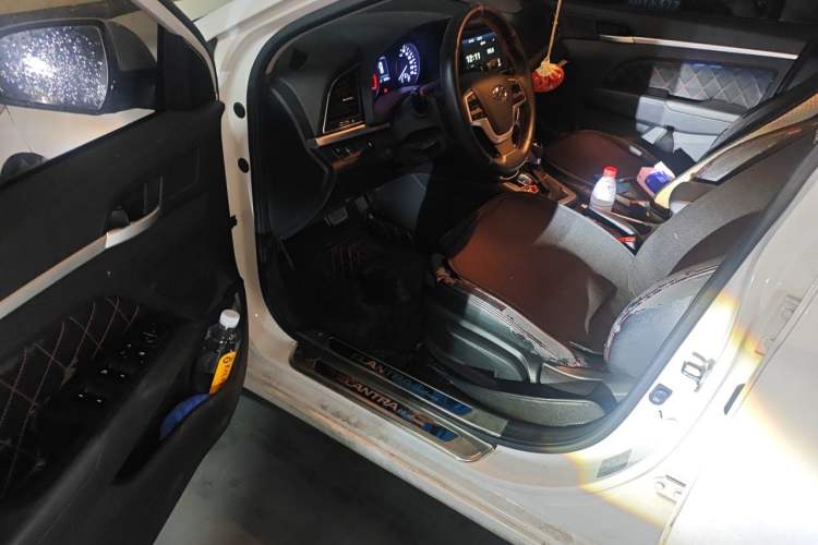 Used Hyundai Elantra (6th Generation / Lingdong) 2018 1.6L Automatic 15th Anniversary Special Edition Driver Seat