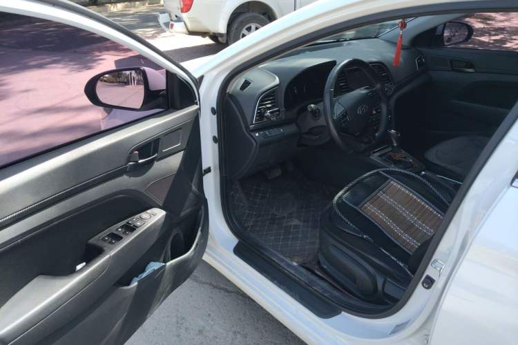 Used Hyundai Elantra (6th Generation / Lingdong) 2018 1.4T Dual-Clutch Xuan Dong · Dynamic Edition Driver Seat