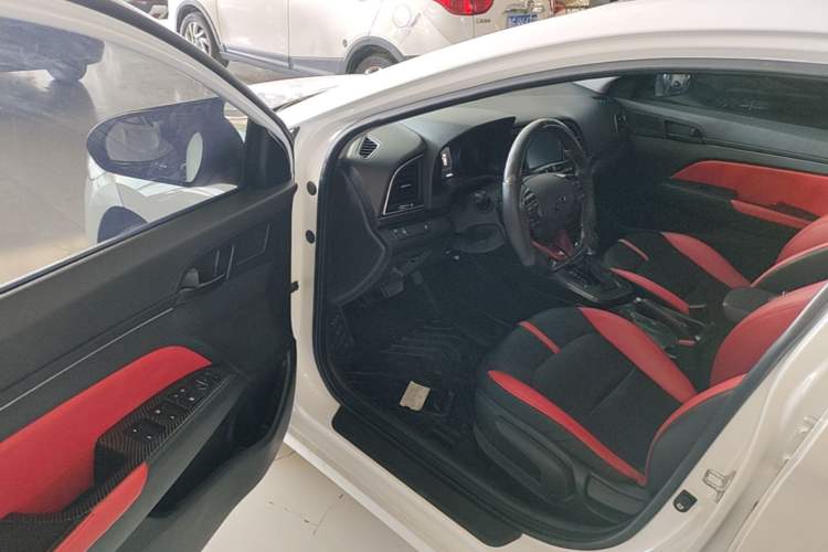 Used Hyundai Elantra (6th Generation / Lingdong) 2018 1.4T Dual-Clutch Xuan Dong · Dynamic Edition Driver Seat