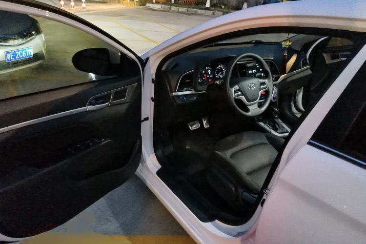 Used Hyundai Elantra (6th Generation / Lingdong) 2018 1.6L Automatic 15th Anniversary Special Edition Driver Seat