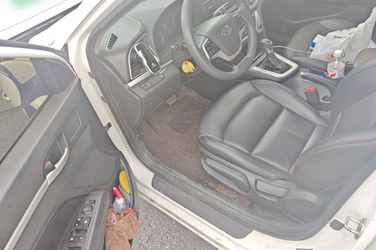 Used Hyundai Elantra (6th Generation / Lingdong) 2018 1.6L Automatic 15th Anniversary Special Edition Driver Seat
