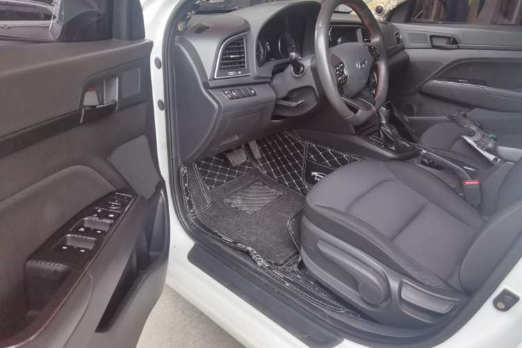 Used Hyundai Elantra (6th Generation / Lingdong) 2018 1.4T Dual-Clutch Xuan Dong · Dynamic Edition Driver Seat