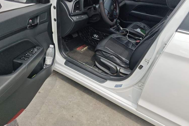 Used Hyundai Elantra (6th Generation / Lingdong) 2018 1.4T Dual-Clutch Xuan Dong · Dynamic Edition Driver Seat