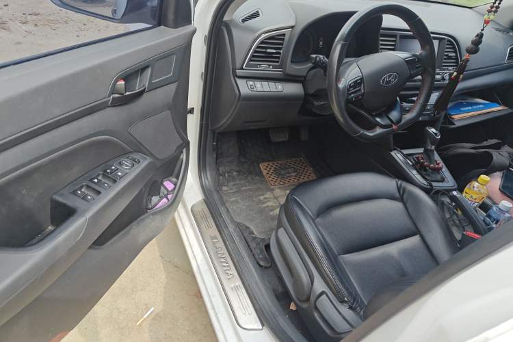 Used Hyundai Elantra (6th Generation / Lingdong) 2018 1.4T Dual-Clutch Xuan Dong · Dynamic Edition Driver Seat