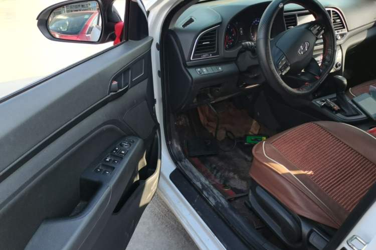 Used Hyundai Elantra (6th Generation / Lingdong) 2018 1.4T Dual-Clutch Xuan Dong · Dynamic Edition Driver Seat