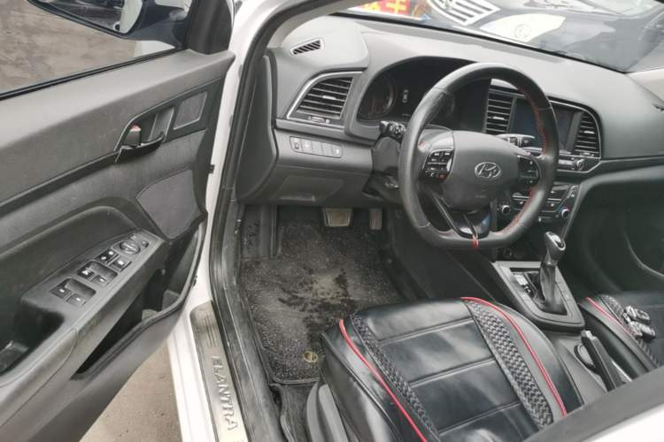 Used Hyundai Elantra (6th Generation / Lingdong) 2018 1.4T Dual-Clutch Xuan Dong · Dynamic Edition Driver Seat
