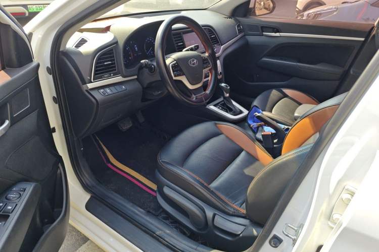 Used Hyundai Elantra (6th Generation / Lingdong) 2018 1.6L Automatic 15th Anniversary Special Edition Driver Seat