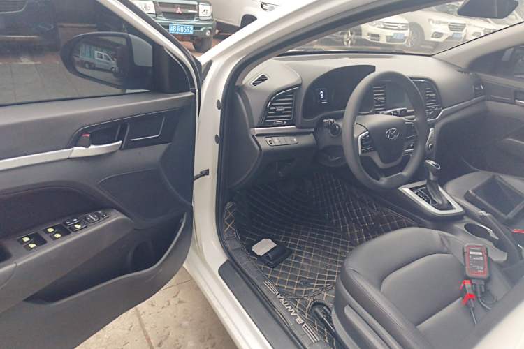 Used Hyundai Elantra (6th Generation / Lingdong) 2018 1.6L Automatic 15th Anniversary Special Edition Driver Seat