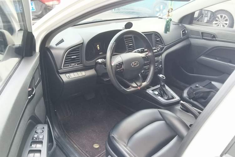 Used Hyundai Elantra (6th Generation / Lingdong) 2018 1.4T Dual-Clutch Xuan Dong · Dynamic Edition Driver Seat