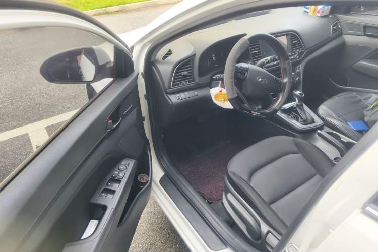 Used Hyundai Elantra (6th Generation / Lingdong) 2018 1.4T Dual-Clutch Xuan Dong · Dynamic Edition Driver Seat