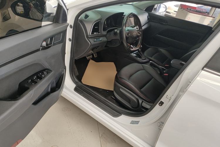 Used Hyundai Elantra (6th Generation / Lingdong) 2018 1.4T Dual-Clutch Xuan Dong · Dynamic Edition Driver Seat