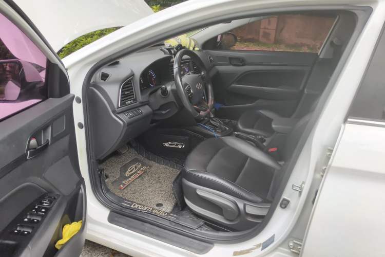 Used Hyundai Elantra (6th Generation / Lingdong) 2018 1.4T Dual-Clutch Xuan Dong · Dynamic Edition Driver Seat