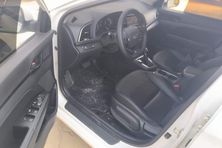 Used Hyundai Elantra (6th Generation / Lingdong) 2018 1.4T Dual-Clutch Xuan Dong · Dynamic Edition Driver Seat
