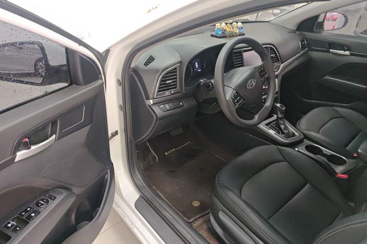Used Hyundai Elantra (6th Generation / Lingdong) 2018 1.6L Automatic 15th Anniversary Special Edition Driver Seat