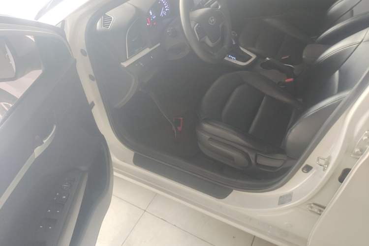 Used Hyundai Elantra (6th Generation / Lingdong) 2018 1.6L Automatic 15th Anniversary Special Edition Driver Seat