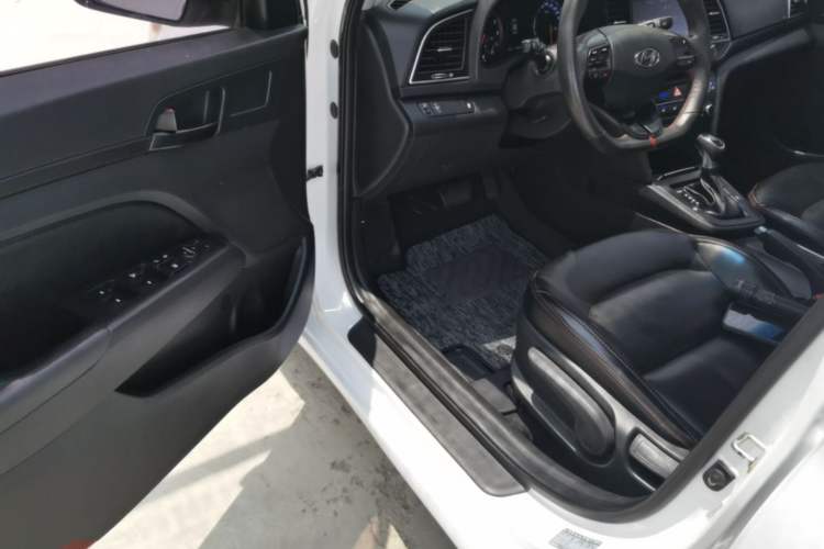 Used Hyundai Elantra (6th Generation / Lingdong) 2018 1.4T Dual-Clutch Xuan Dong · Dynamic Edition Driver Seat