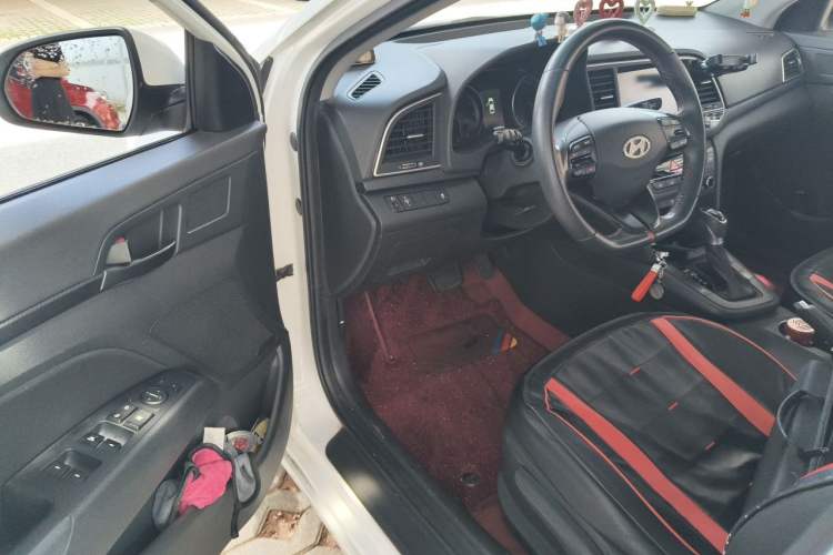 Used Hyundai Elantra (6th Generation / Lingdong) 2018 1.4T Dual-Clutch Xuan Dong · Dynamic Edition Driver Seat