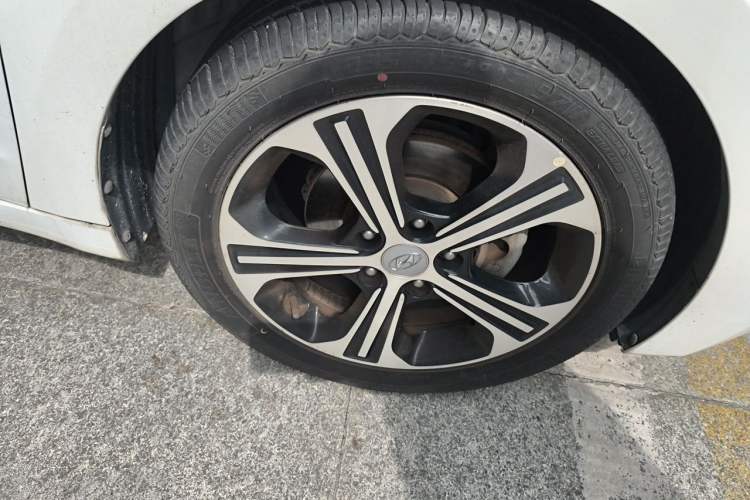 Used Hyundai Elantra (6th Generation / Lingdong) 2018 1.4T Dual-Clutch Xuan Dong · Dynamic Edition Exterior 1