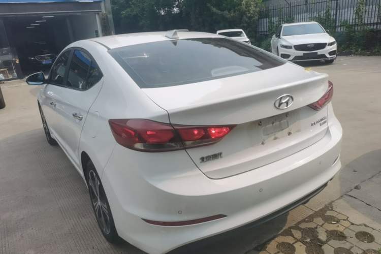 Used Hyundai Elantra (6th Generation / Lingdong) 2018 1.4T Dual-Clutch Xuan Dong · Dynamic Edition Exterior 2