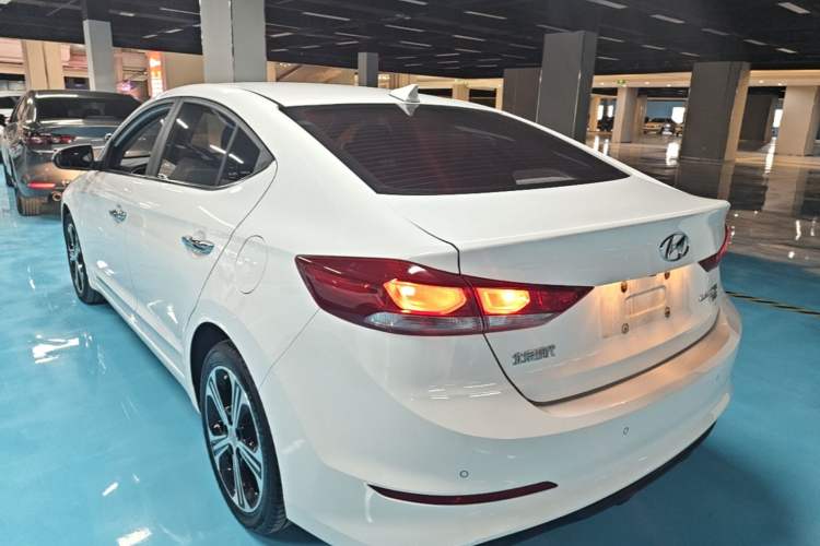 Used Hyundai Elantra (6th Generation / Lingdong) 2018 1.4T Dual-Clutch Xuan Dong · Dynamic Edition Exterior 2